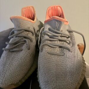 Yeezy Gray and Pink Men Shoes